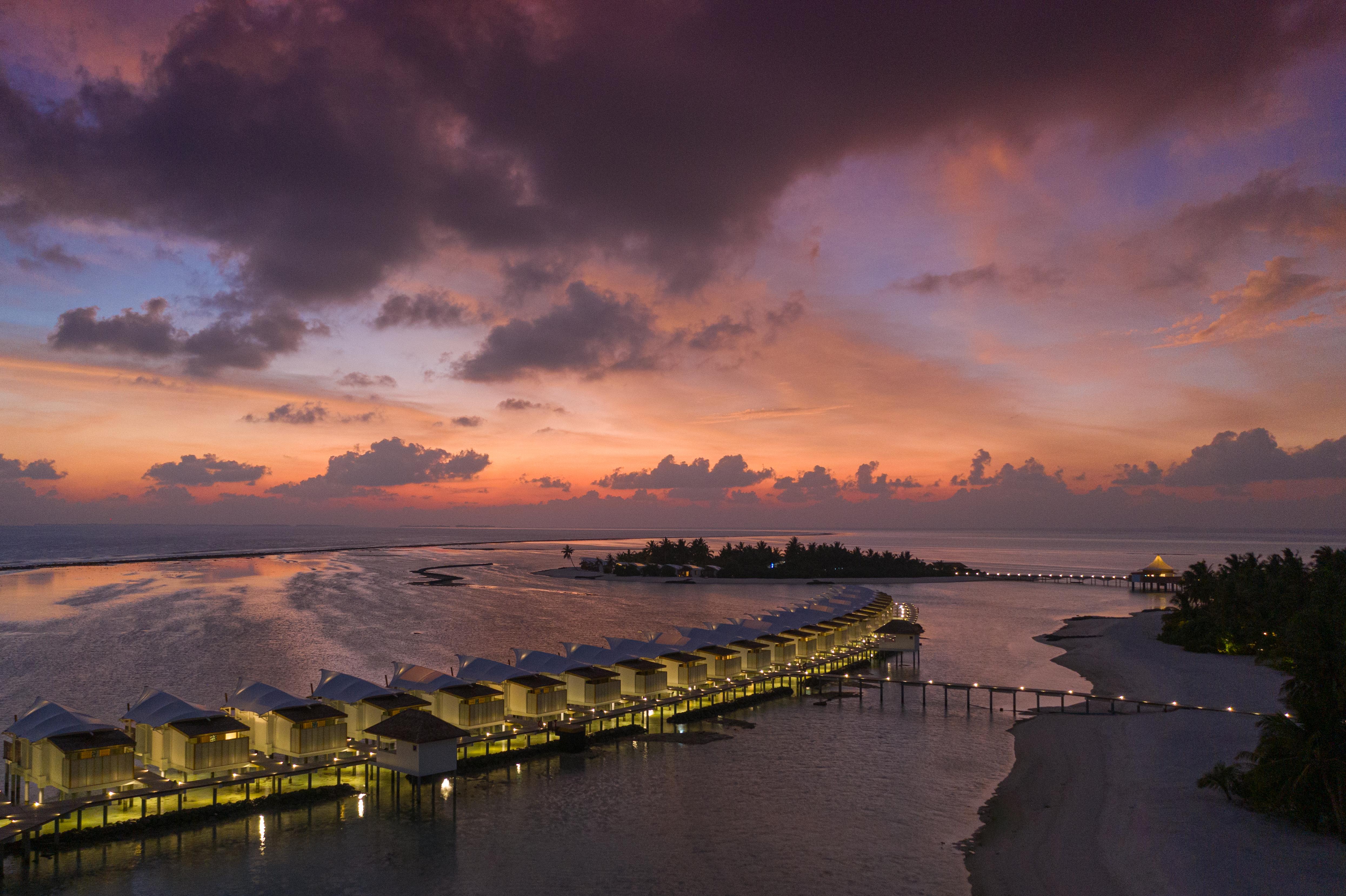 Cinnamon Hakuraa Huraa Maldives (Adults Only) Bagian luar foto